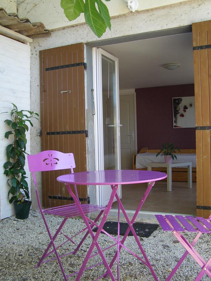 Le Bord De L'Eau Bed & Breakfast Sainte-Terre Dış mekan fotoğraf